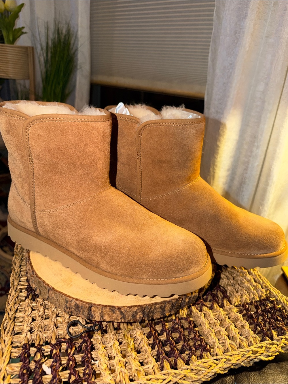 UGG Chestnut Suede Sheepskin-Lined Short Boot